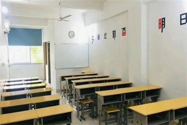 宏信现代英语培训